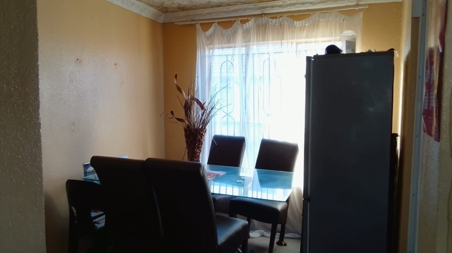 To Let 1 Bedroom Property for Rent in Tlhabane West North West